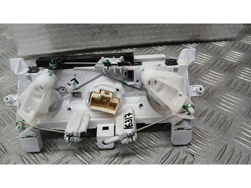 Recambio de mando calefaccion / aire acondicionado para renault express advance referencia OEM IAM M01464318600 DENSO RN040CAM07