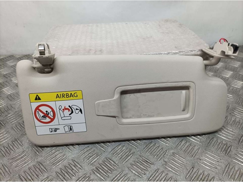 Recambio de parasol derecho para bmw serie x1 (u11) sdrive 1.8i referencia OEM IAM 987424410  CON LUZ