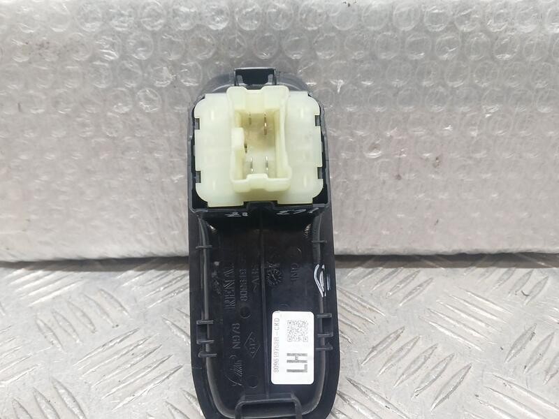 Recambio de mando elevalunas delantero izquierdo para renault express advance referencia OEM IAM 254118044R  