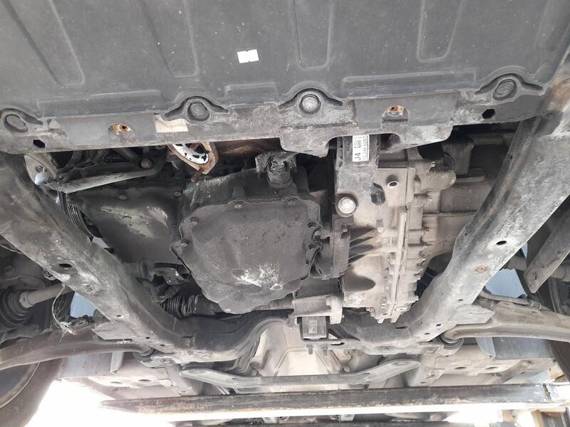 Recambio de puente delantero para chevrolet orlando (j309) 2.0 d referencia OEM IAM 42437942  