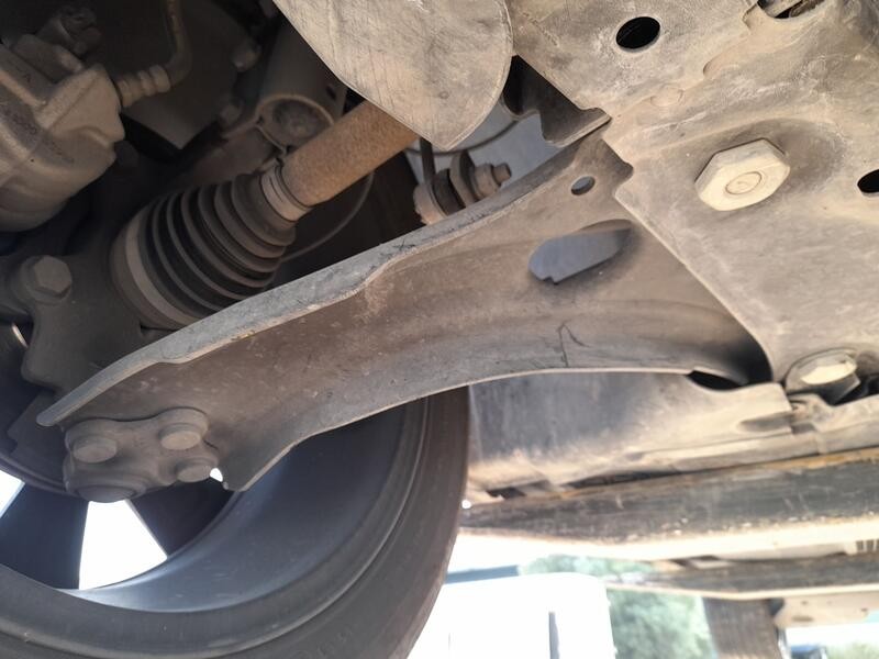 Recambio de brazo suspension inferior delantero derecho para renault clio v (b7_) tce 90 (b7mt) referencia OEM IAM 545002446R  