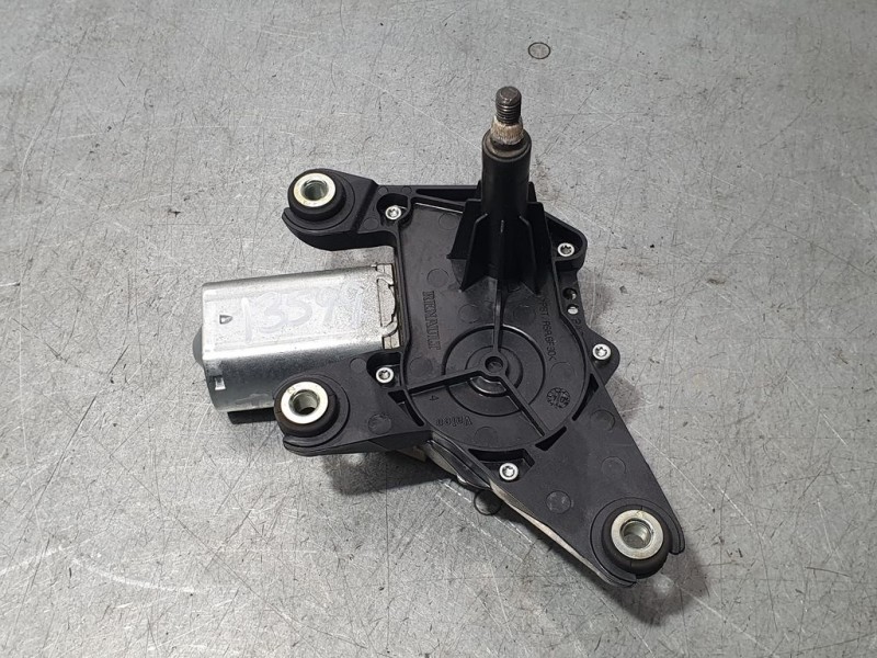 Recambio de motor limpia trasero para renault clio iii exception referencia OEM IAM 8200311486 53026312 VALEO