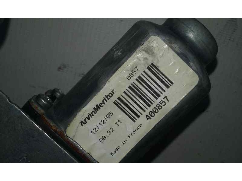 Recambio de elevalunas delantero derecho para renault clio iii confort dynamique referencia OEM IAM  2 PINS ELECTRICO
