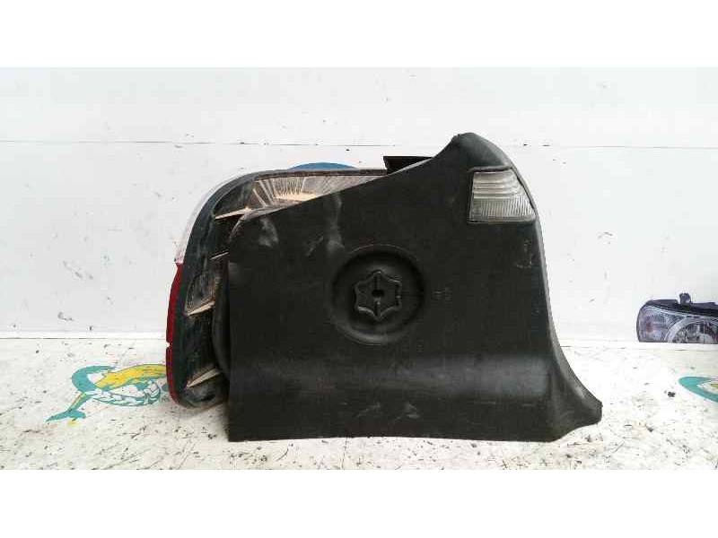 Recambio de piloto trasero derecho para bmw serie 3 compacto (e36) 316i se referencia OEM IAM 63218357870  