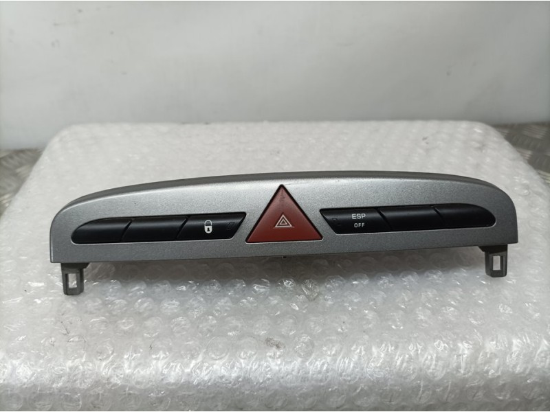 Recambio de warning para peugeot 308 sport referencia OEM IAM 9659215177  