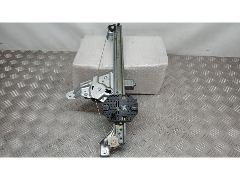 Recambio de elevalunas trasero izquierdo para dacia logan mcv ii 1.5 dci referencia OEM IAM 827211031R ELECTRICO 2 PINS 