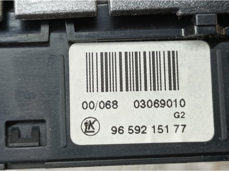 Recambio de warning para peugeot 308 sport referencia OEM IAM 9659215177  