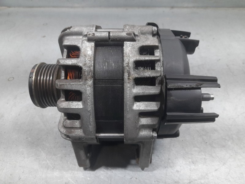 Recambio de alternador para renault megane iv sport tourer (k9a/m/n_) 1.5 blue dci 115 (k9a6) referencia OEM IAM 231004719R FG18