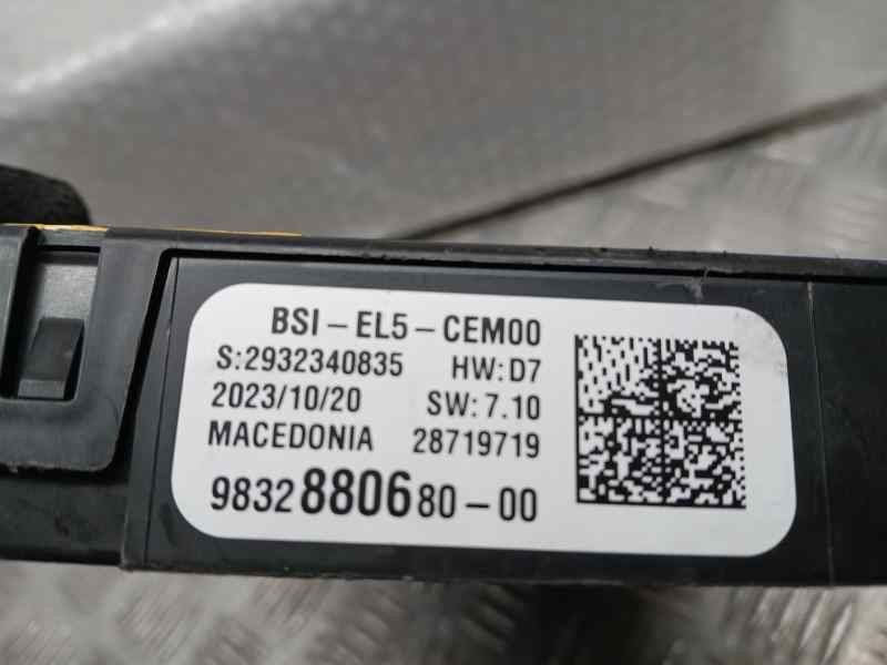 Recambio de caja reles / fusibles para peugeot 3008 allure pack referencia OEM IAM 9832880680 2932340835 