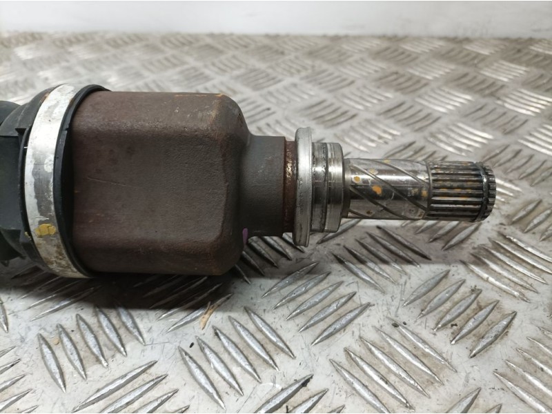 Recambio de transmision delantera izquierda para renault clio iii exception referencia OEM IAM 8200499585  