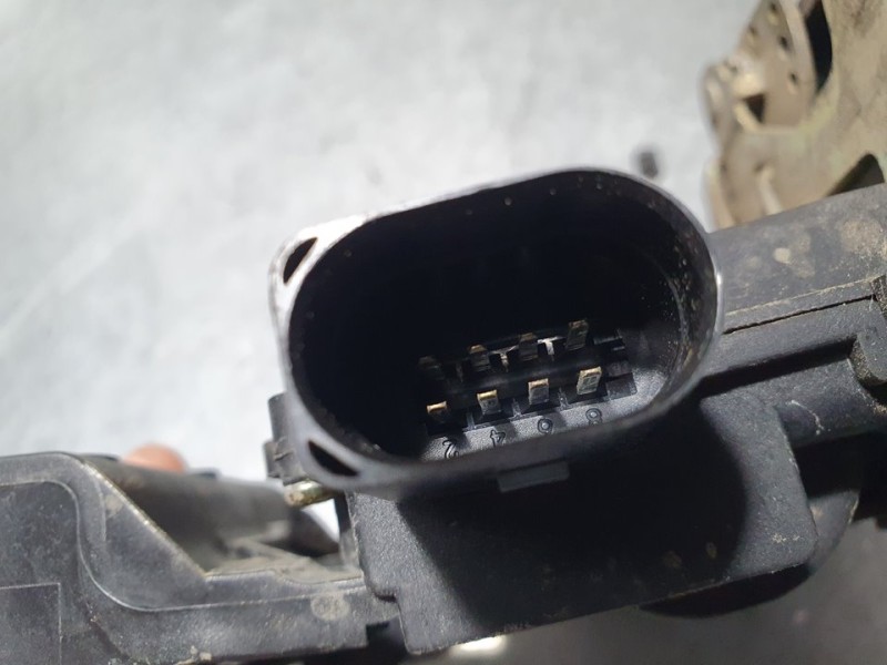 Recambio de cerradura puerta delantera izquierda para volkswagen passat berlina (3b3) comfortline referencia OEM IAM SIN REF  8 