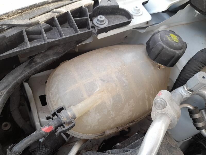 Recambio de deposito expansion para renault clio v (b7_) tce 90 (b7mt) referencia OEM IAM 217108864R  