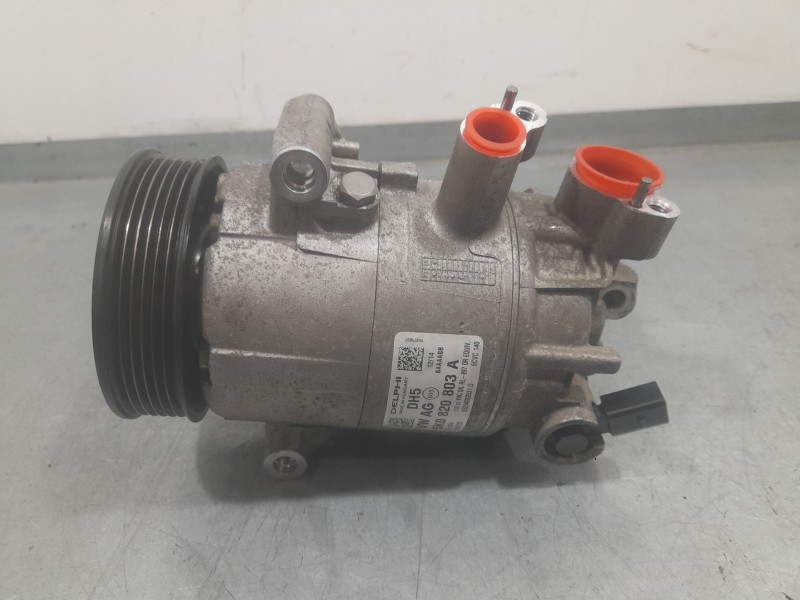 Recambio de compresor aire acondicionado para seat ibiza iv (6j5, 6p1) 1.6 tdi referencia OEM IAM 5K0820803A DH5 DELPHI