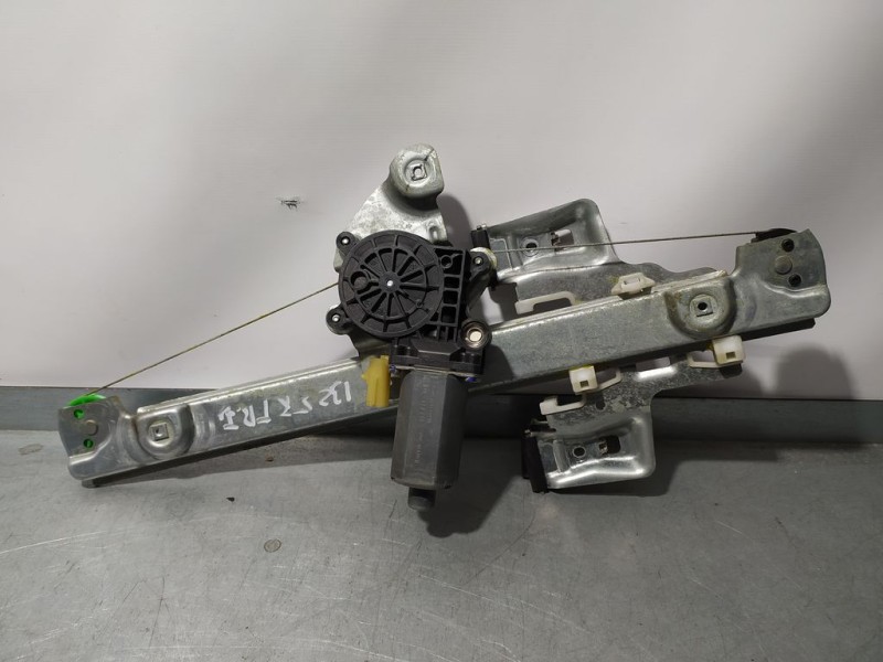 Recambio de elevalunas trasero izquierdo para chrysler 300 c 3.0 crd referencia OEM IAM 992733101 2 PINS ELECTRICO BROSE