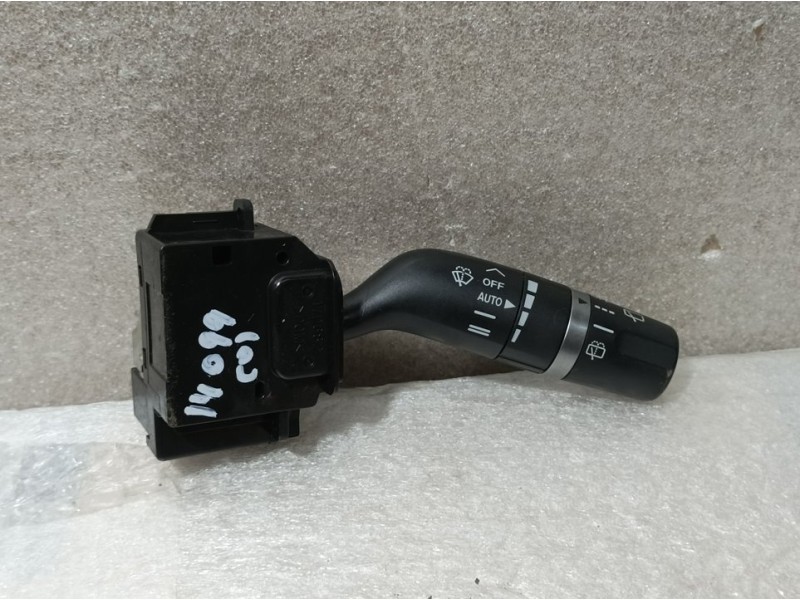 Recambio de mando limpia para mazda 3 lim. (bl) active referencia OEM IAM 31106872118  