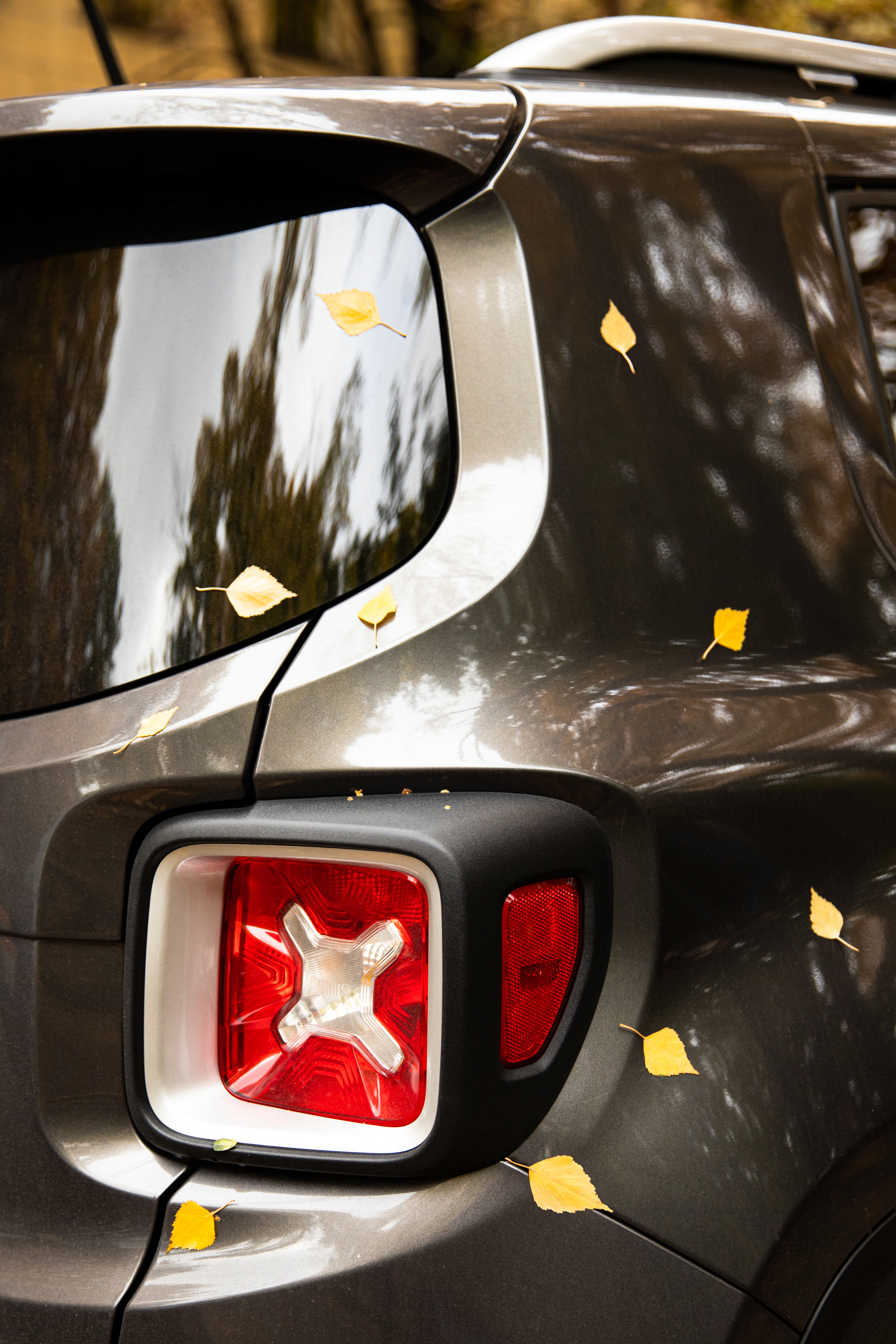 Jeep Renegade 4xe híbrido coche.jpg