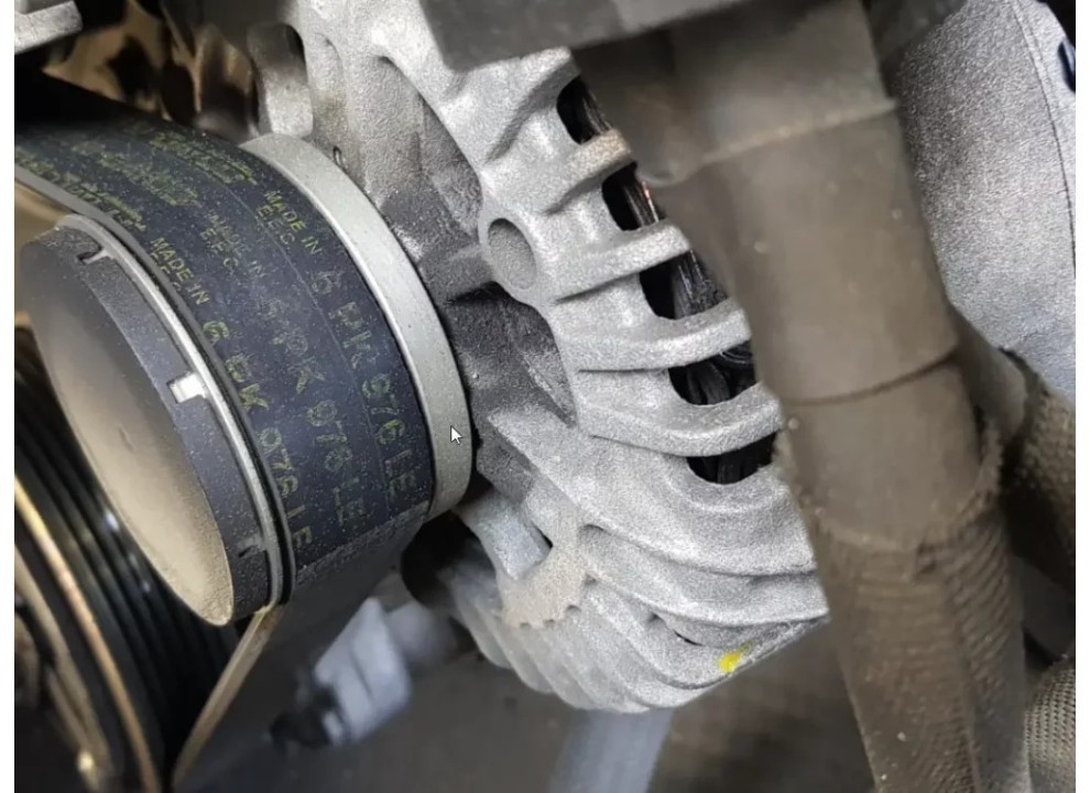 ¿Reparar o comprar un alternador?